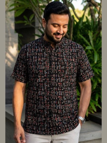 Vibrant Black Comfortable Cotton Print Short Kurta with Half Sleeves for Reseller 