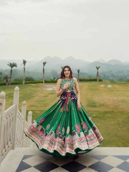 Vibrant Green Digital Print Maslin Cotton Lehenga Choli with Canvas Patta Border Navratri Lehnega Choli