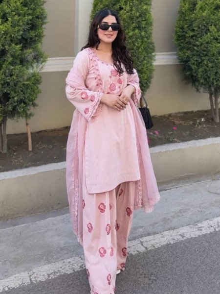 Vintage Baby Pink Natural Crepe Embroidered Kurti Set with Farshi Palazzo and Dupatta Ready To Wear Suit