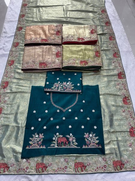 Vintage Beige Designer Kanjivaram Silk Wedding Saree with C Pallu Embroidery Work Silk Sarees Wholesale