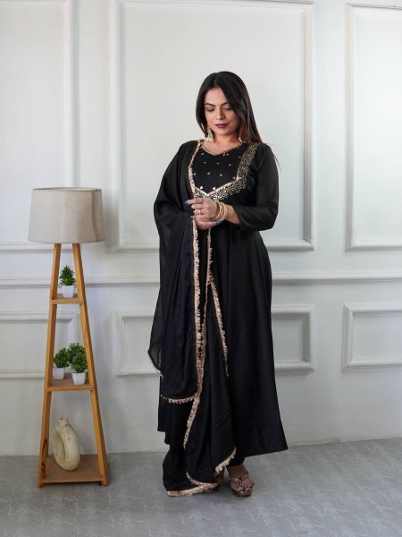 Vintage Black Latest Designer Gown for Women Party and Wedding Wear Ready To Wear Suit