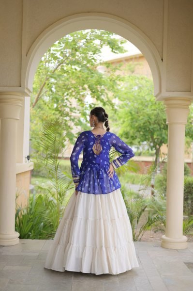 Vintage Blue White Gujarati Lehenga Choli with 12 Meter Flair For Navrati Navratri Lehnega Choli