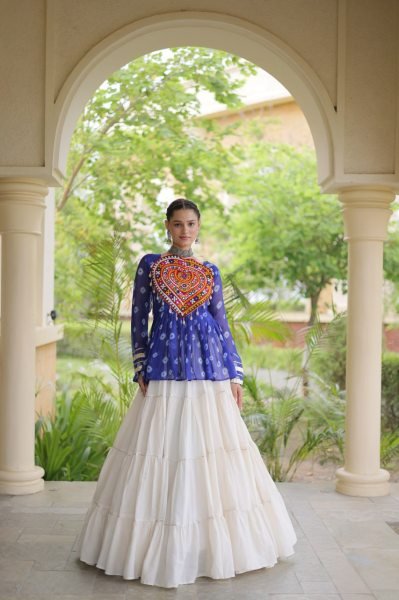 Vintage Blue White Gujarati Lehenga Choli with 12 Meter Flair For Navrati Navratri Lehnega Choli