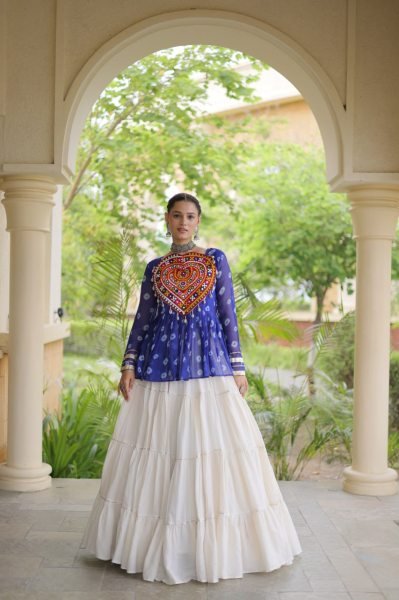 Vintage Blue White Gujarati Lehenga Choli with 12 Meter Flair For Navrati Navratri Lehnega Choli