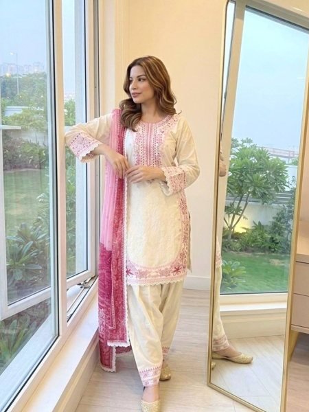 Vintage Charismatic Pink Farshi Suits With Full Sleeves And Digital Print Dupatta Ready To Wear Suit