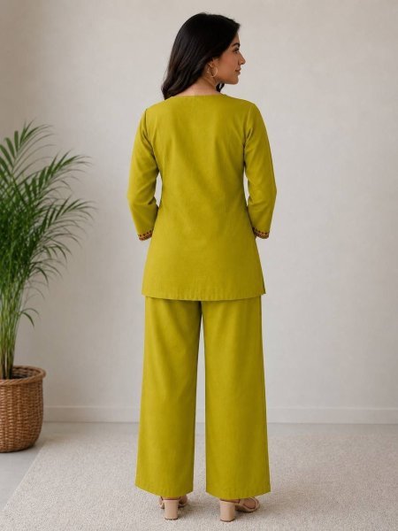 Vintage Green Rayon Slub Embroidered Two-Piece Co-Ord Set at Manufacturer Rate CO ORD Sets