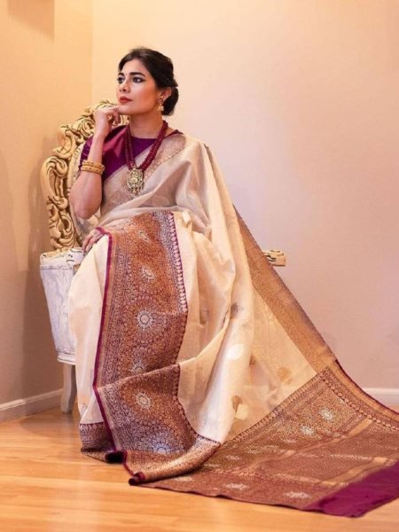 Vintage Lichi Silk Saree with Rich Pallu and Pure Gold Zari Work Sarees 