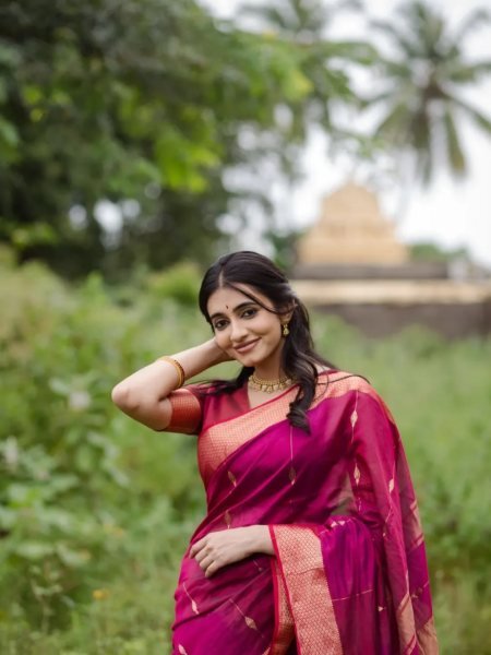 Vintage Rani Pink Women s Banarasi Soft Silk Saree with Classic Indian Heritage Look Banarasi Saree Wholesale