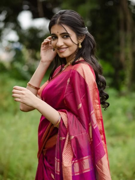 Vintage Rani Pink Women s Banarasi Soft Silk Saree with Classic Indian Heritage Look Banarasi Saree Wholesale