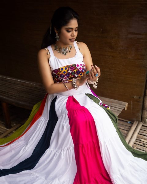 Vintage White Multi Navratri Rayon Cotton Lehenga Choli with Gamthi Mirror Work Navratri Lehnega Choli