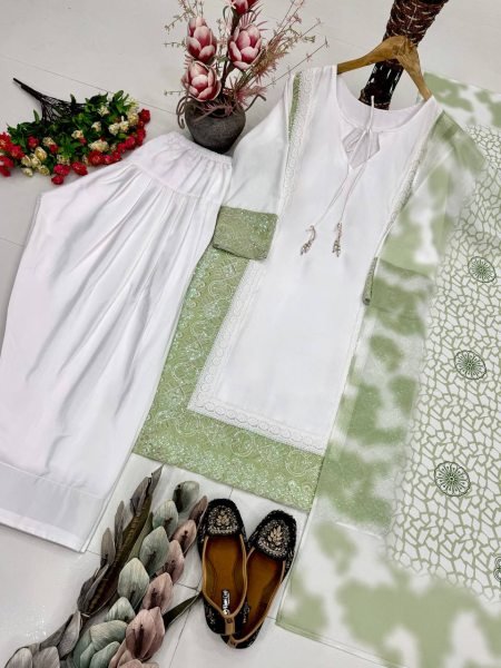 Viral Palazzo Set Crafted From Premium Heavy Natural Silk Fabric Bulk Fashion Supplier  Ready To Wear Collection