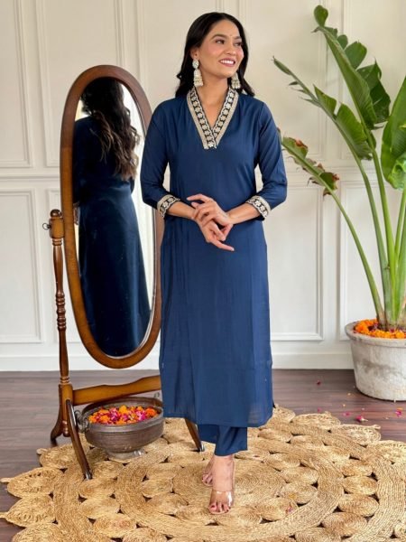 Viscose Chanderi Embroidered Kurta with Pant   Silk Blend Dupatta     Wholesale   Manufacturer Rates 3 Piece Kurti Set