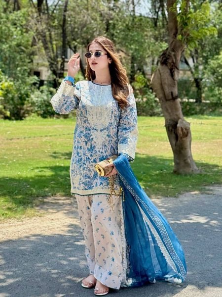 Stylish Farshi Palazzo Set for Festive Functions Digital Print & Lace Dupatta 