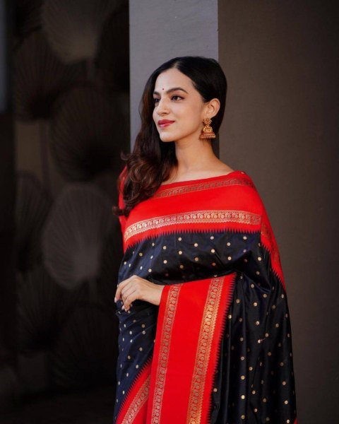 Wedding Look Red Lichi Silk Saree with Banarasi Jacquard Weaving Royal Festive Style Banarasi Saree Wholesale