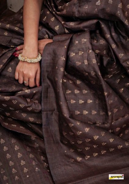 Weddings to Poojas, This Brown Banarasi Silk Saree Brings Pure Traditional Charm Banarasi Saree Wholesale