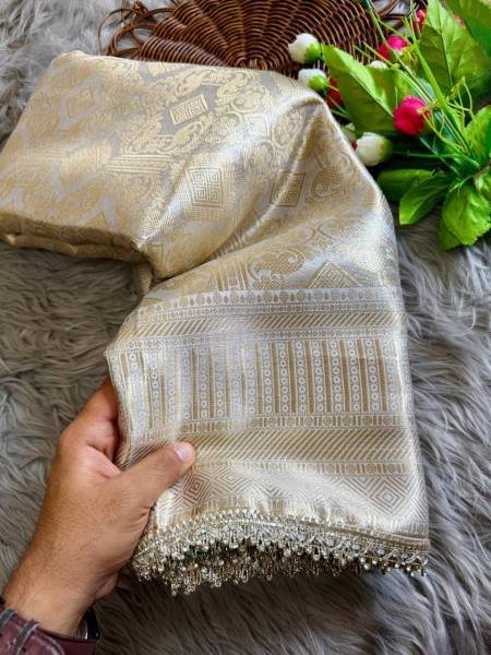 White Banarasi Saree with Rich Pallu & Designer Jharkan Border Banarasi Saree Wholesale
