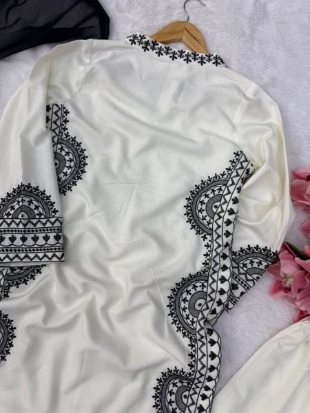 White Biscuit Slub Thread Embroidered Kurta Pant Set with Printed Tabby Silk Dupatta at Manufacturer Price Ready To Wear Collection