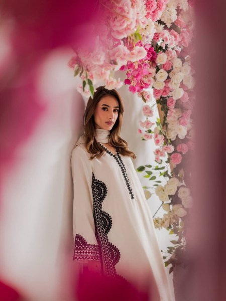 White Biscuit Slub Thread Embroidered Kurta Pant Set with Printed Tabby Silk Dupatta at Manufacturer Price Ready To Wear Collection