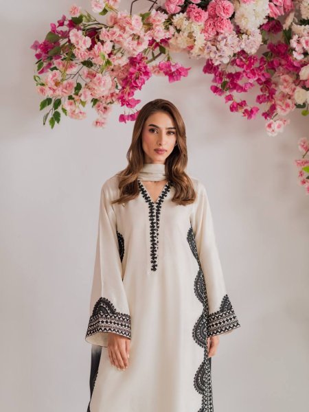 White Biscuit Slub Thread Embroidered Kurta Pant Set with Printed Tabby Silk Dupatta at Manufacturer Price Ready To Wear Collection