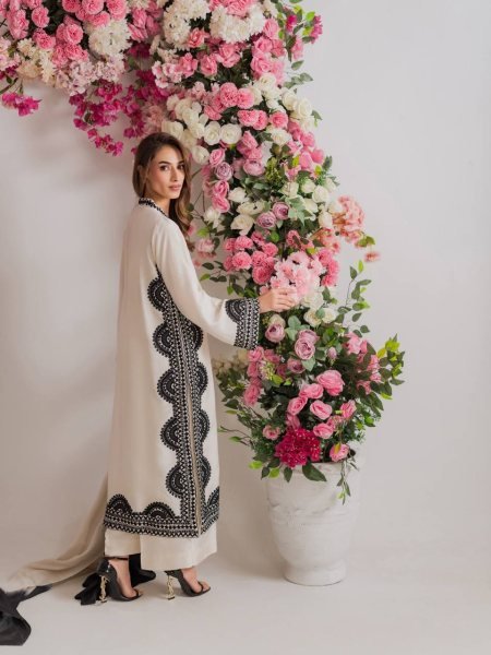White Biscuit Slub Thread Embroidered Kurta Pant Set with Printed Tabby Silk Dupatta at Manufacturer Price Ready To Wear Collection