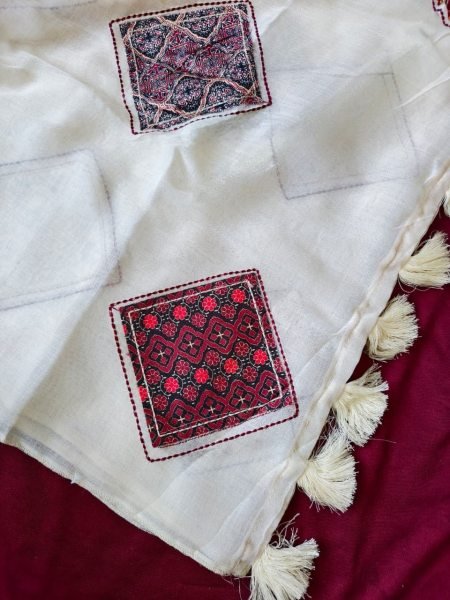 White Boutique Style Pure Linen Saree with Designer Concept Patch Work For Party Wear Linen Sarees Wholesale