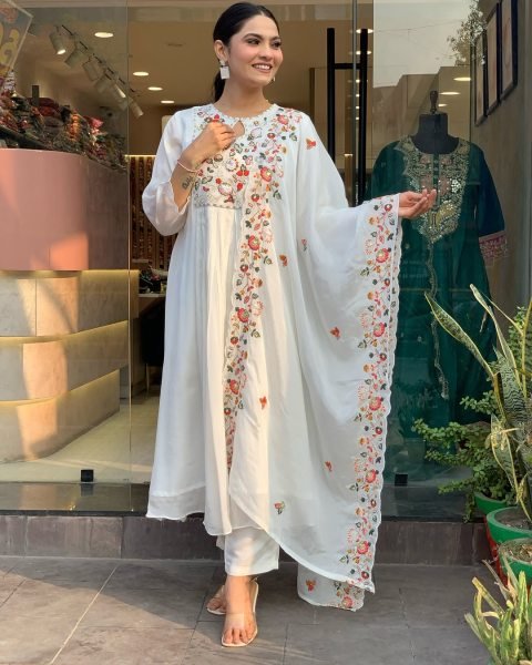 White Embroidered Anarkali Kurta Set with Malmal Dupatta Set Best Wholesale Offer Anarkali Kurtis 