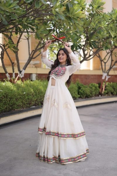 White Gujarati Kora Cotton Lehenga with Traditional Gamthi Work For Garba Navratri Lehnega Choli