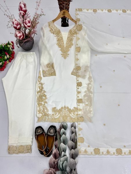 White Indian Ethnic Wear Kurta Suit Set and Dupatta With Embroidery in Georgette Ready To Wear Collection