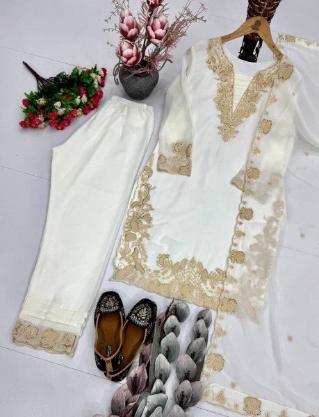 White Indian Ethnic Wear Kurta Suit Set and Dupatta With Embroidery in Georgette Ready To Wear Collection
