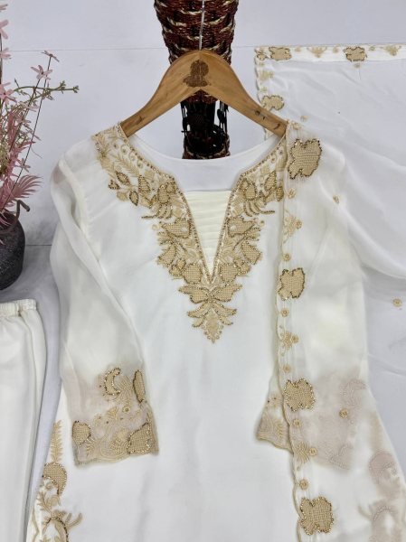 White Indian Ethnic Wear Kurta Suit Set and Dupatta With Embroidery in Georgette Ready To Wear Collection