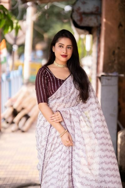 White Leheriya Printed Georgette Saree  Georgette Sarees Wholesale