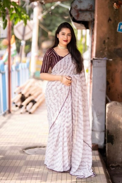 White Leheriya Printed Georgette Saree  Georgette Sarees Wholesale