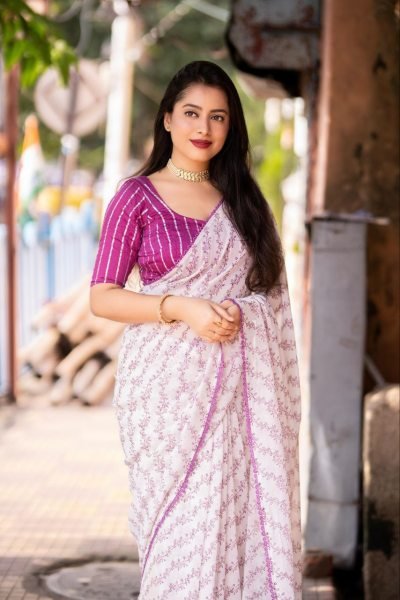 White Leheriya Printed Georgette Saree  Georgette Sarees Wholesale