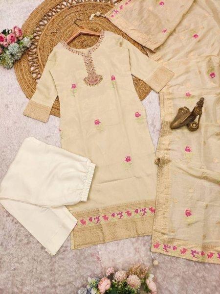 White Shimmer Kurta Pant Set with Dupatta Traditional 3 Piece Outfit 3 Piece Kurti Set