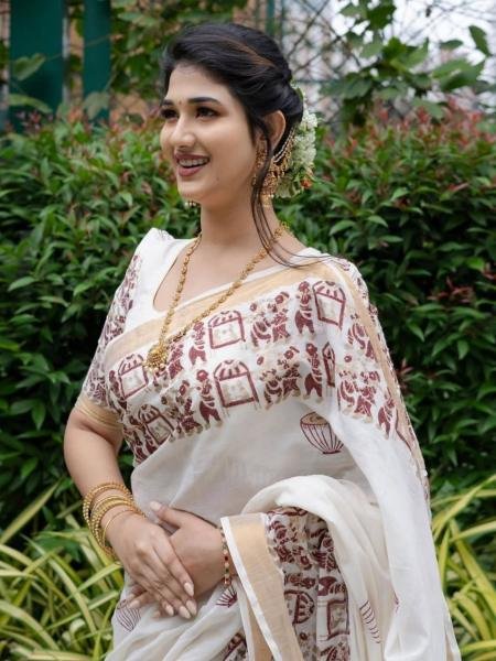 White Soft Linen Cotton Saree with Digital Print Border And Unstitched Blouse For Casual Wear Sarees 