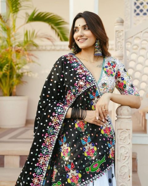 White Soft Peding Linen Printed Saree with Mirror Work and Matching Running Blouse Navratri Lehnega Choli