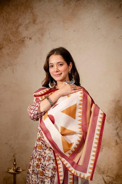 White Summer Special Magic Cotton Kurti Pant Dupatta Set at Wholesale Rate Cotton Kurtis Wholesale