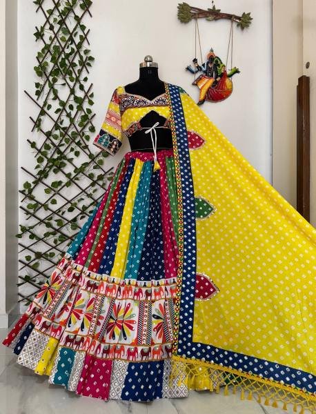 Wholesale Collection Navratri Chaniya Choli with 4 Meter Flair And Real Mirror Work For Woman Navratri Lehnega Choli