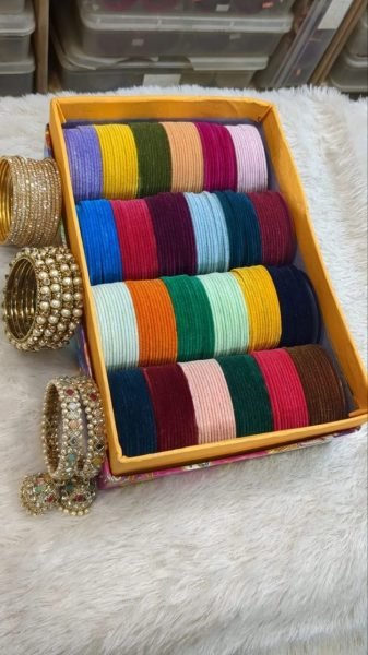 Wholesale Velvet Bangles Set with Diamond Shadow and Decorative Accessories Fashion Accessories Wholesale