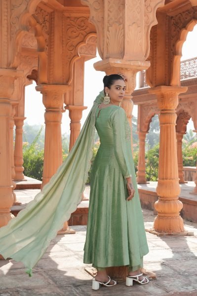 Wholesale Vichitra Silk Kurti Suit Sets with Dupatta Ready To Wear New Collection from Surat Anarkali Kurtis 