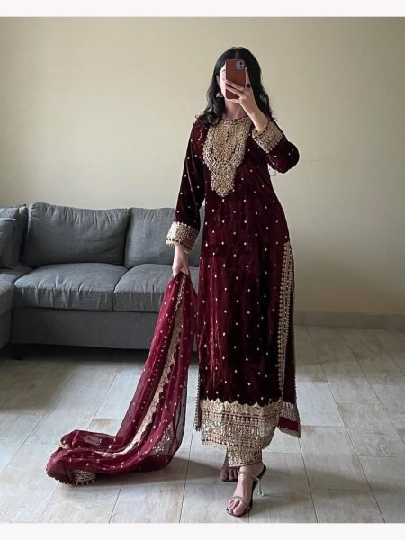 Winter Special Heavy  Viscos  Velvet  Suit Set with soft Net Dupatta Ready To Wear Collection