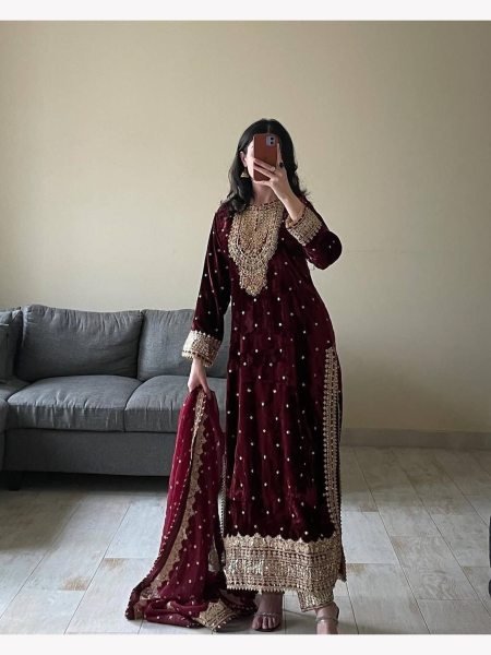 Winter Special Heavy  Viscos  Velvet  Suit Set with soft Net Dupatta Ready To Wear Collection