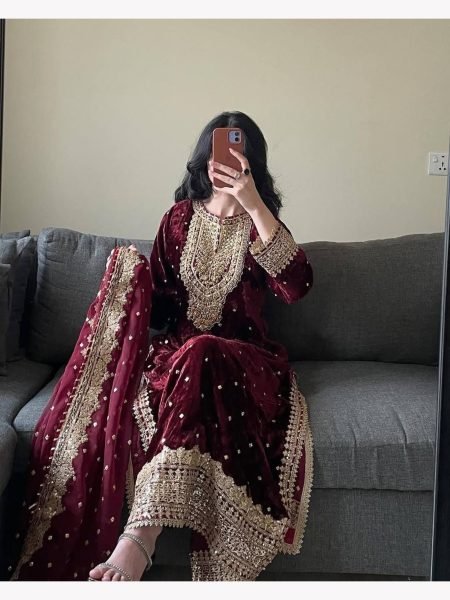 Winter Special Heavy  Viscos  Velvet  Suit Set with soft Net Dupatta Ready To Wear Collection