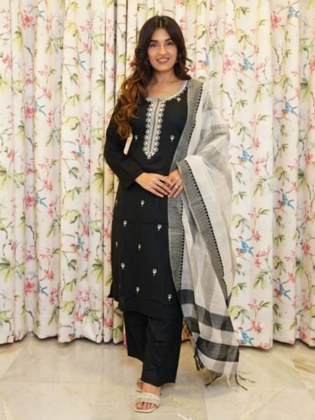 Women Cotton Kurta Pant And Dupatta 