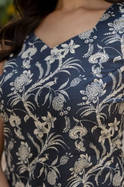 Women Grey  Slub Cotton Regular Sleeveless Kurta With Trousers   Dupatta  Printed Kurtis