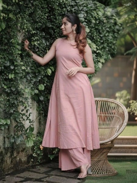 Women Pink Cotton Flared Sleeveless Kurta with Palazzo Set Kurtis