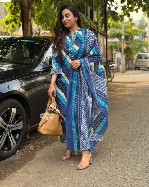 Women's Blue Cotton Kurti Pant Dupatta Set with Lehriya and Bandhani Print Cotton Kurtis Wholesale