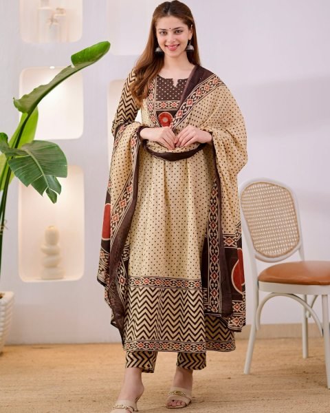 Women's Cream Jaipuri Pure Cotton Kurta Pant Dupatta Set with Hand Work Neck Anarkali Kurtis 