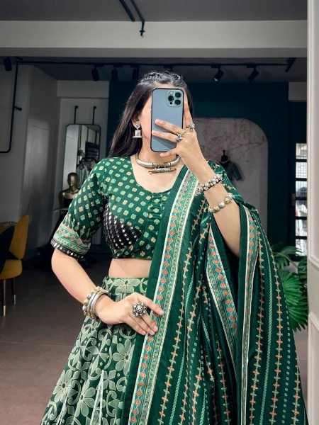 Women s Green Tasar Silk Garba Lehenga Choli with Fully Stitched Blouse For Navarati Designer Lehenga Choli