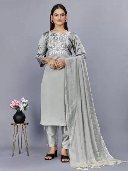Women s Premium Silk Blend Kurta Set  3 Piece Kurti Set